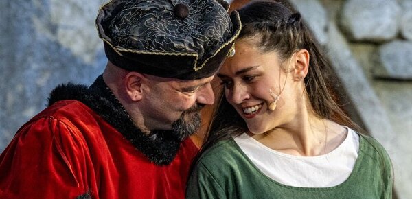 Die Spur führt ins Kloster: Auf der Suche nach Agnes Bernauers Grab