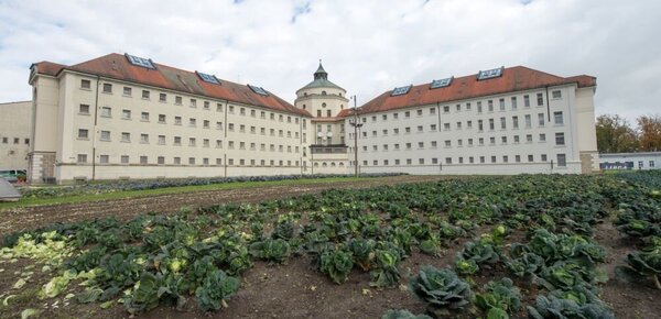 JVA Straubing: Hier sitzen die bösen Jungs ein