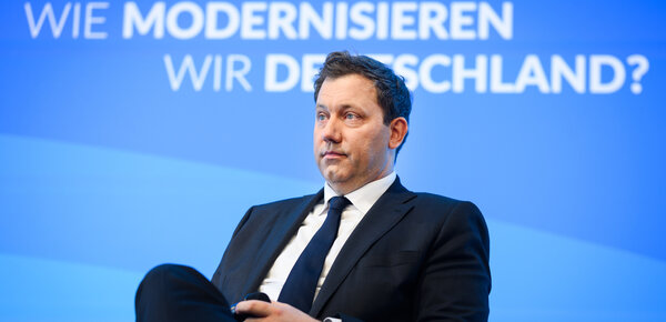 SPD-Chef Klingbeil will Staat modernisieren - Lob von der CDU