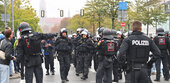 Jugendproteste: Wirtschaftsverbände fordern mehr Polizeipräsenz