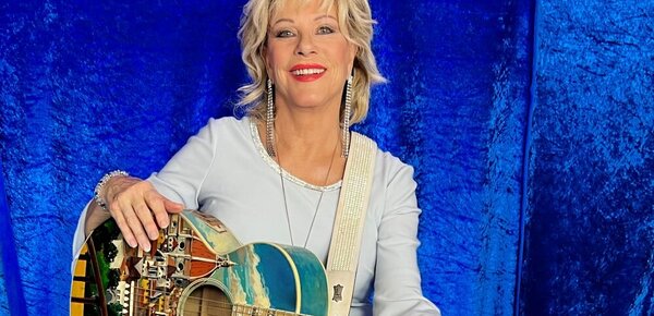 Kabarettistinnen auf Tournee: Bayerischer Humor in Frauenhand