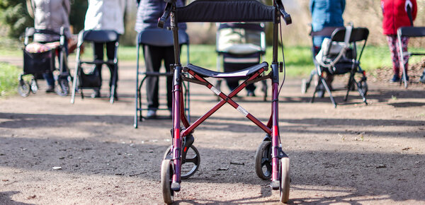 Renten steigen im Juli um 4,24 Prozent - für Pensionäre gelten andere Regelungen