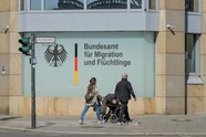 Auch wegen Rückgang bei Asylanträgen: Weniger Menschen nach Deutschland gezogen