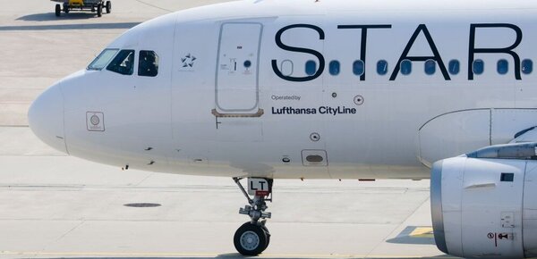 Teures Kerosin: Lufthansa legt erste Flugzeuge still