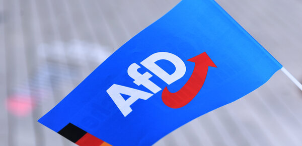 Wahlumfrage: Union und AfD gleichauf