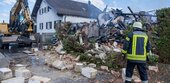 Wohnhaus in Niederbayern explodiert: Ermittlungen zur Ursache beginnen 