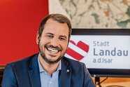 Ein Leben für die Heimat: Matthias Kohlmayer, Rathauschef von Landau an der Isar, glänzt durch eine erfolgreiche Wirtschaftspolitik