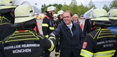 CSU-Minister Dobrindt stellt gleiche Rechte für Ehrenamtliche in Aussicht
