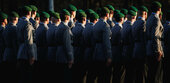 Neue Bundeswehr-Regel: Männer zwischen 17 und  45 Jahren müssen Auslandsaufenthalt melden