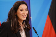 Ungarns neue Außenministerin Orbán kommt zur CSU-Klausur