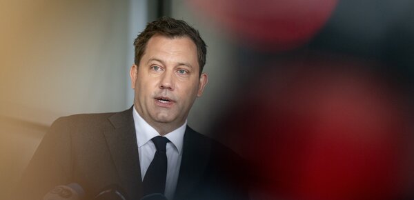 Union verlangt Sparvorschläge von SPD-Finanzminister Klingbeil