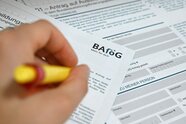Reaktion auf Bär-Aussagen: Juso-Chef will von Bafög-Reform nicht abrücken