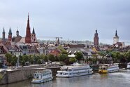 Niedrigwasser am Main: Bis zu 25 Prozent weniger Schiffe