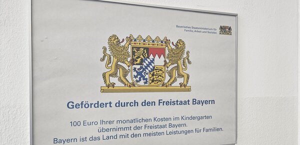 Politischer Slogan auf Kita-Aushängen: SPD verlangt Belege