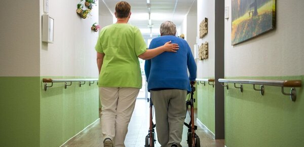 Pflege akut in Not? Das bedeutet der Weckruf der Kassen