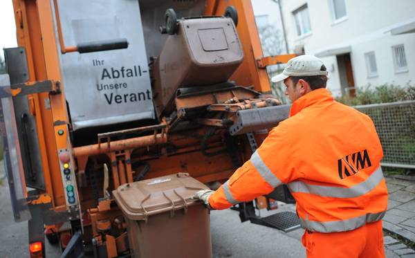 Streit um lukrative Abfall-Entsorgung