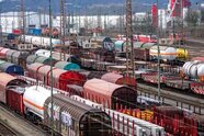 Merz sieht "ermutigende Zeichen" in der Wirtschaft