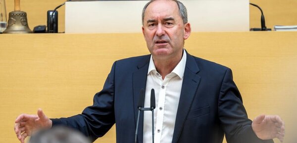 Regierungserklärung: Aiwanger fordert neuen Gründergeist