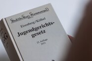 CSU-Papier: Auch kriminelle Kinder unter 14 vor Gericht stellen