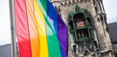 Regenbogenflaggen spalten die Gemüter