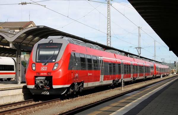 OLG München verschiebt Entscheidung über Nürnberger SBahn