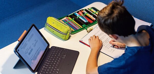 Zu wenig Lehrkräfte: Den Mittelschulen drohen Streichungen