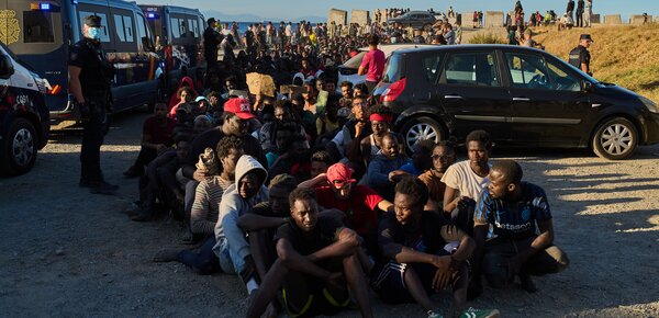 CSU-Politiker Weber erhöht vor Ceuta-Treffen Druck auf Spanien